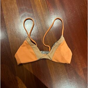 Acacia swimwear top S